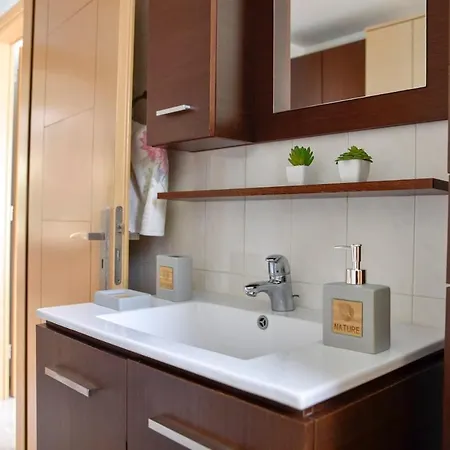 Mailia Lagoon Вивари